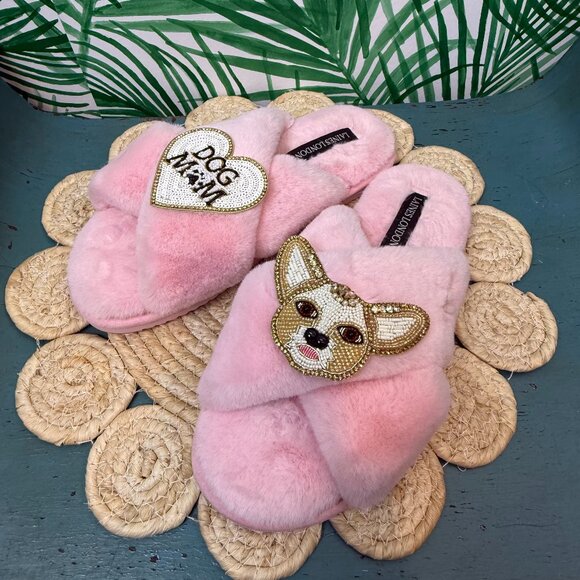 LAINES LONDON Classic Slippers With Enki-doo & Dog Mum / Mom Brooches - Size - M - Picture 2 of 5